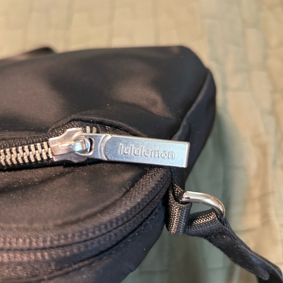 Lululemon Athletica Black Messenger Bag Durable Design - Picture 5 of 6